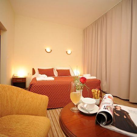 Hotel Shirok Sokak Bitola Exteriör bild
