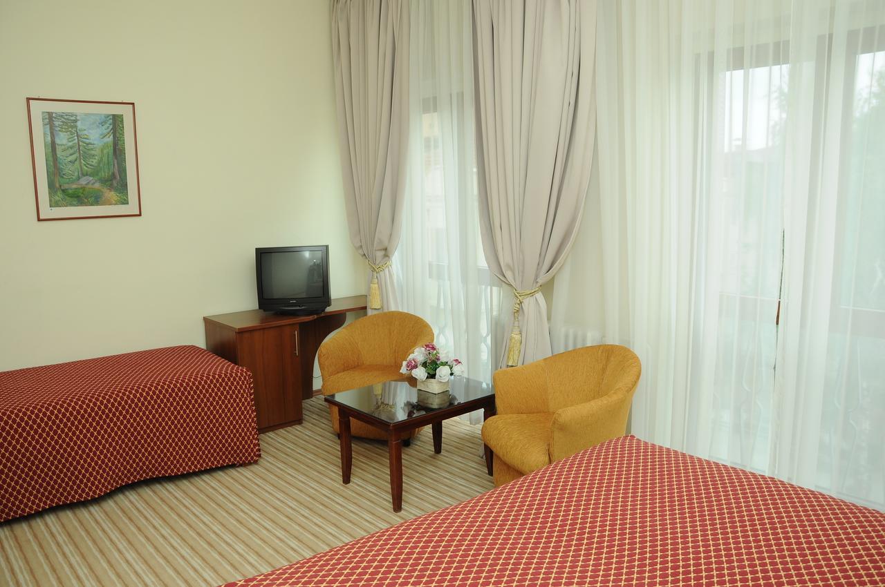 Hotel Shirok Sokak Bitola Exteriör bild