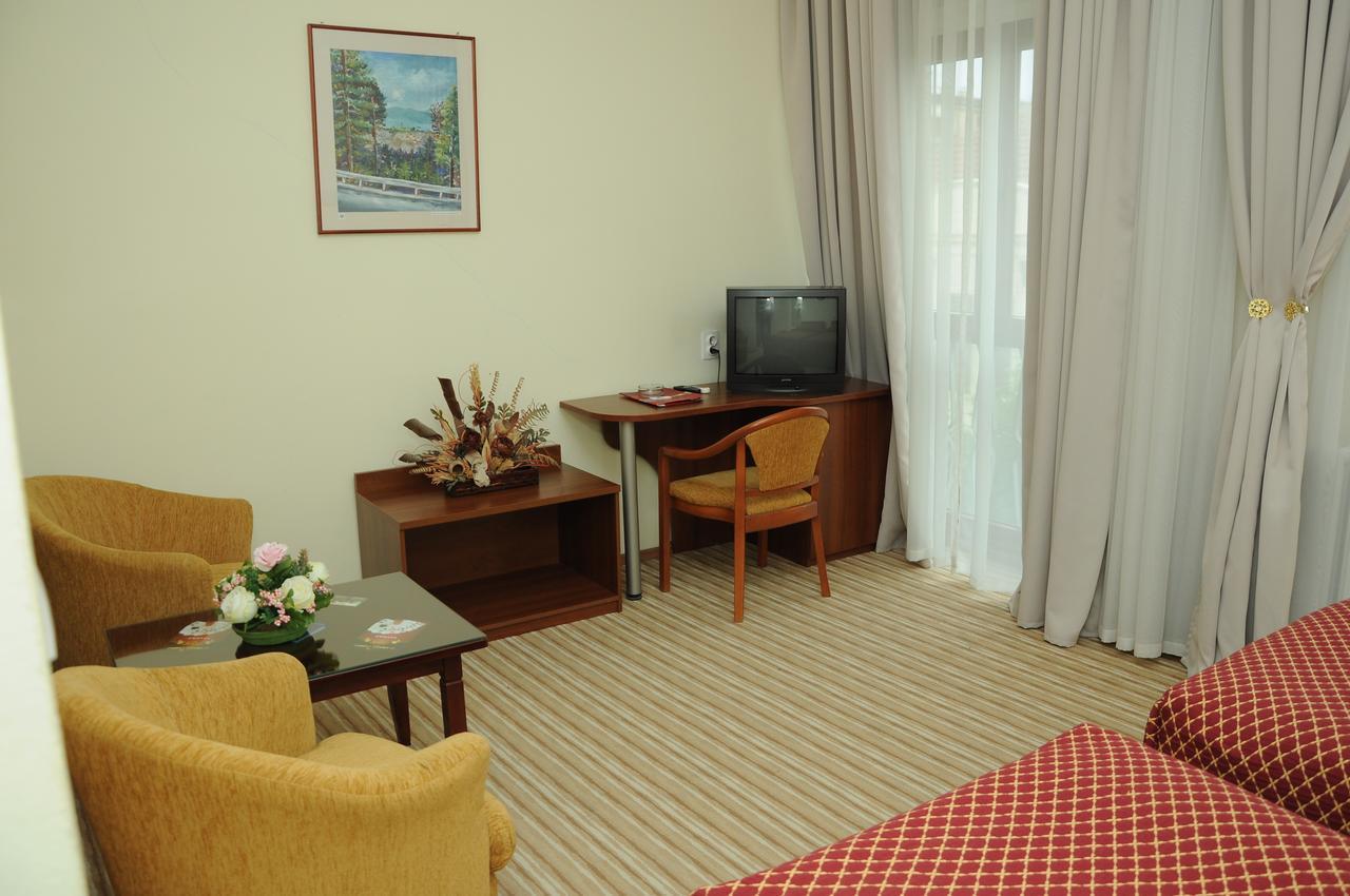 Hotel Shirok Sokak Bitola Exteriör bild