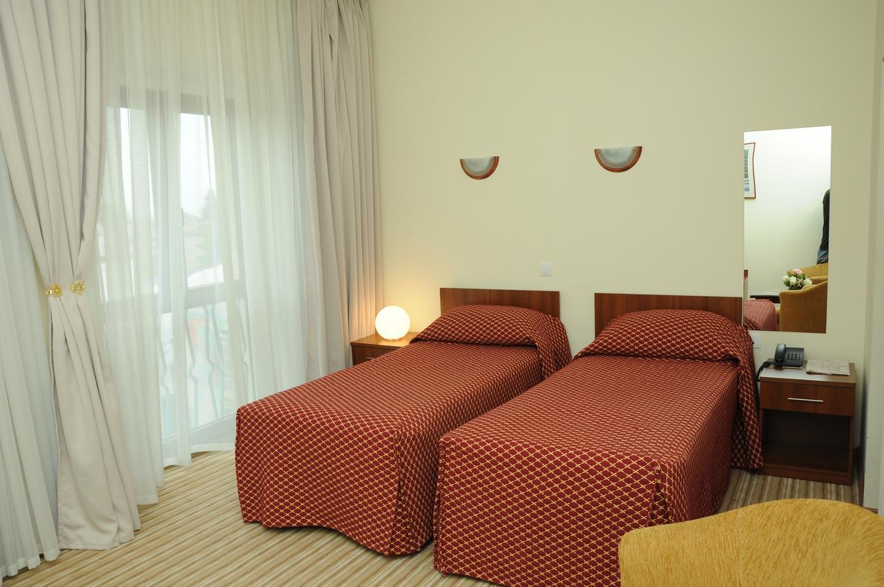 Hotel Shirok Sokak Bitola Exteriör bild