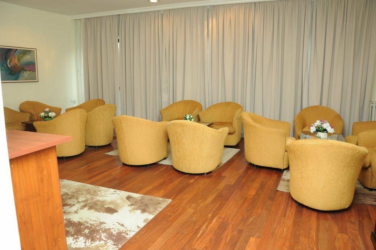 Hotel Shirok Sokak Bitola Exteriör bild